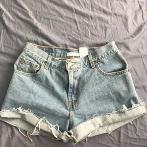 Levi's denim shorts size 8